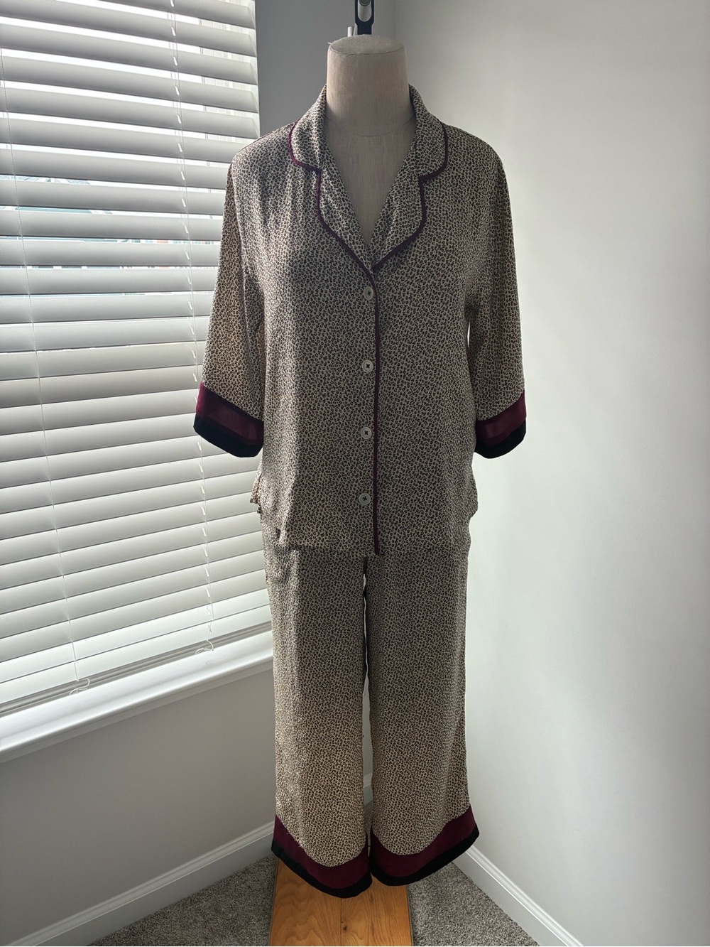 Room Service Women's Maroon and Leopard Print Pajama Set